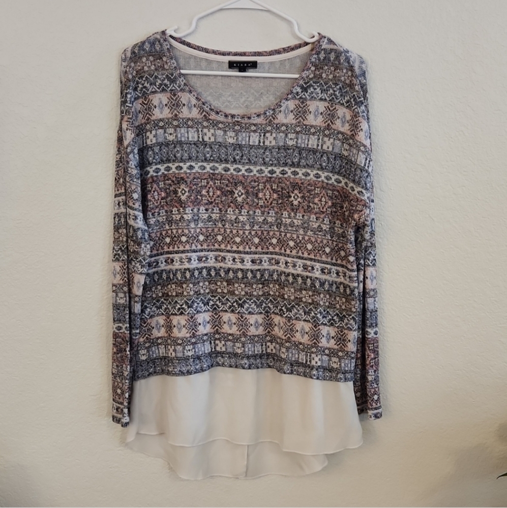 Kiara sweater blouse sz large